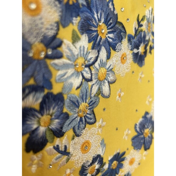 Quacker Factory Yellow Blue Floral Heart Embroidered Top size 2X Stones 3/4 - Picture 4 of 10